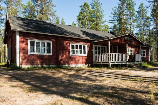 Peurajärvi/Iso-Hirvas ERÄKÄMPPÄ, Nurmes