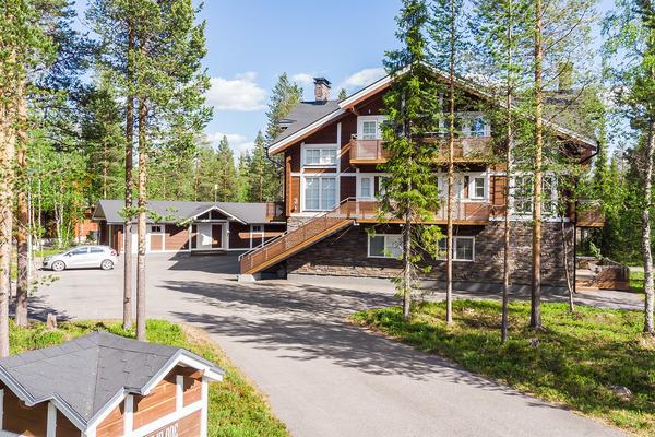 GOLFVÄYLÄ 3B (golf-osakkeen käyttöoikeus sisältyy), Sirkka